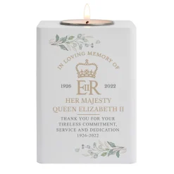 Card Factory Personalised Commemorative Queen Elizabeth II Wooden Tea Light Holder