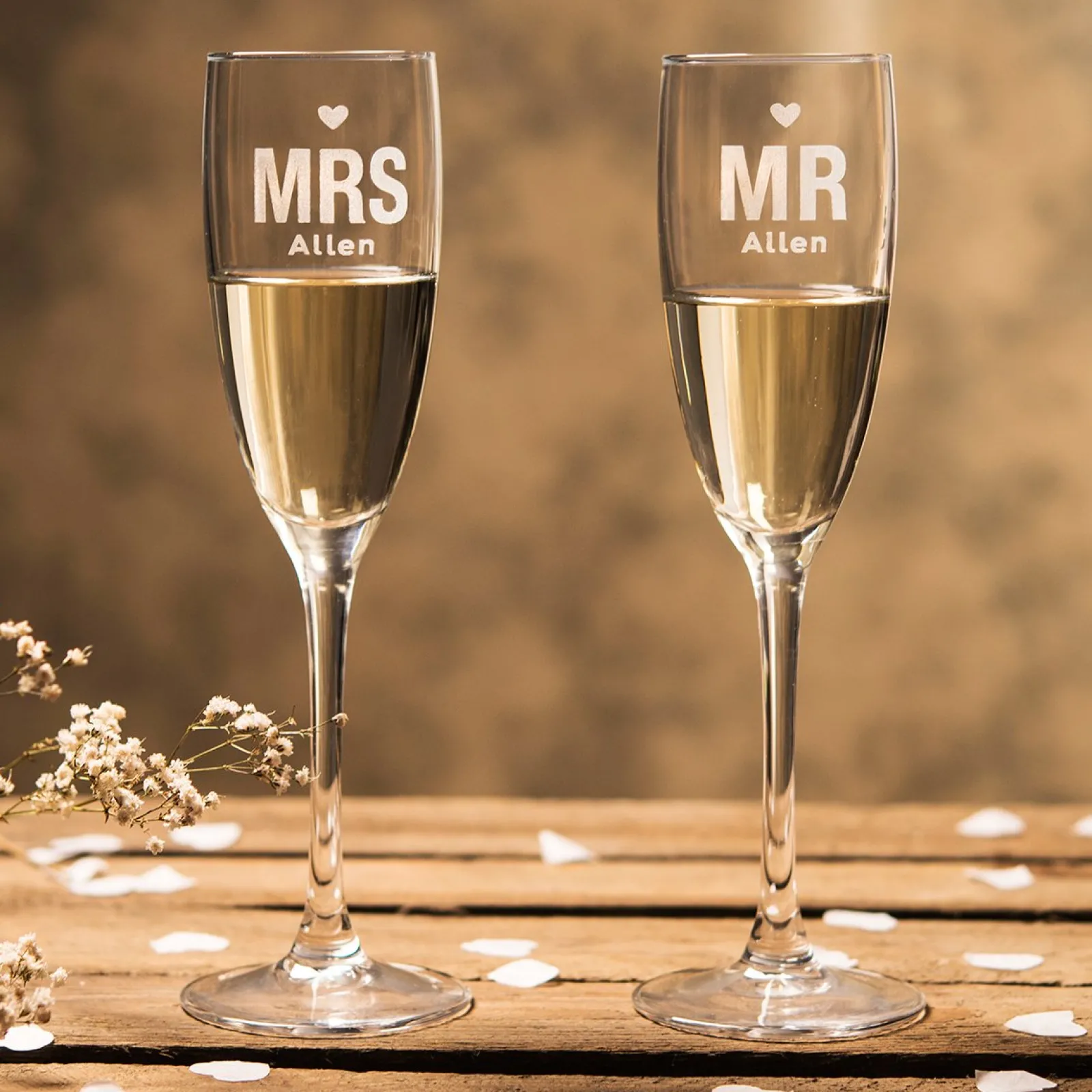 Best Personalised Engraved Mr & Mrs Champagne Flutes Personalised Glasses|Personalised Engraved Gifts