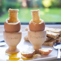 Outlet Personalised Engraved Set Of 2 Wooden Egg Cups - His & Hers Personalised Engraved Gifts|Engraved Gifts